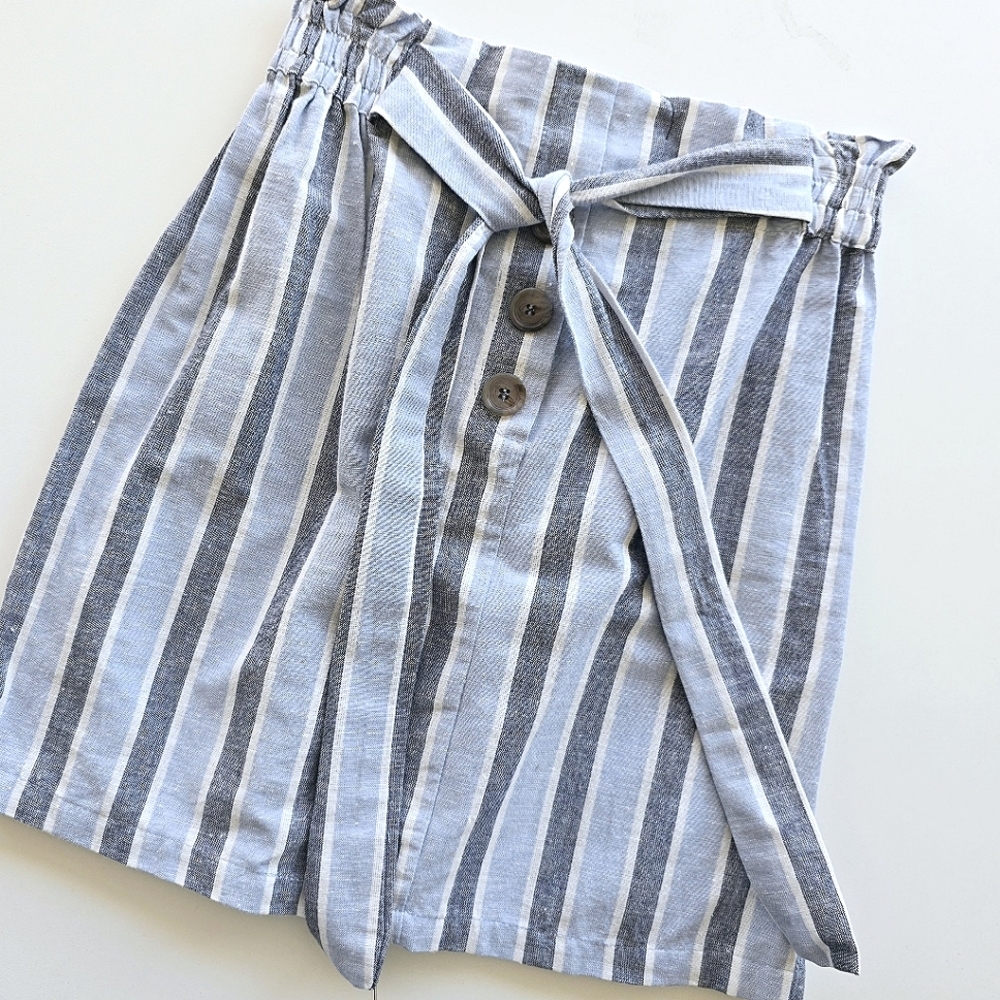 NWT! Angie Blue Striped Skirt